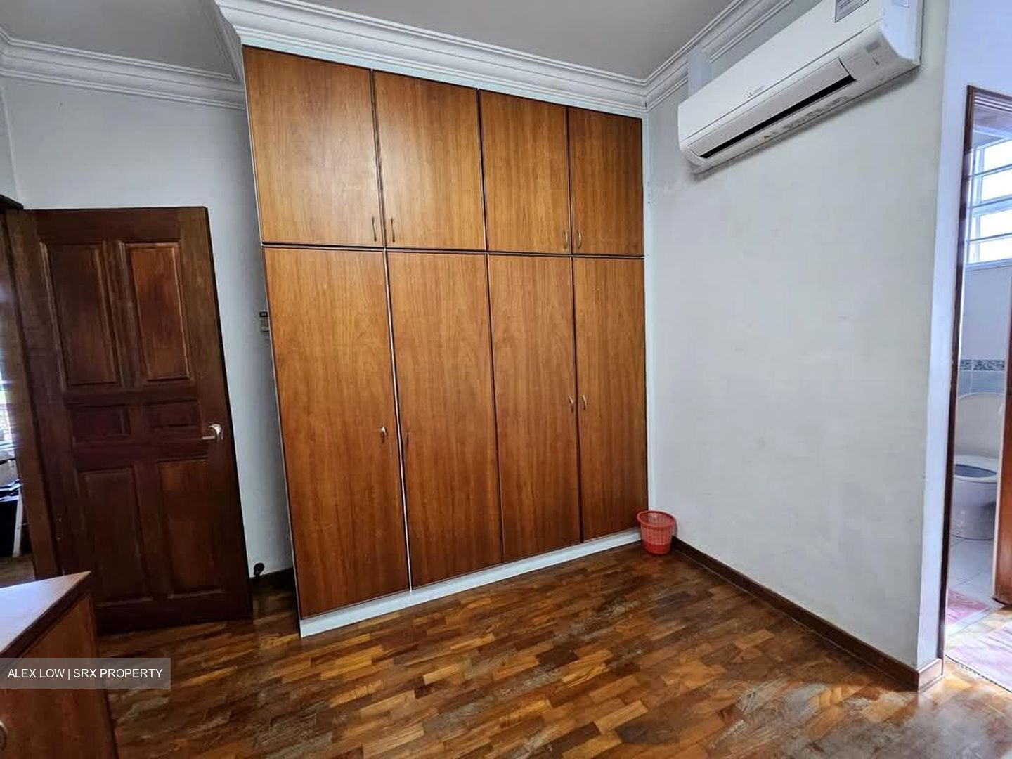 East Coast Road (D15), Terrace #560260081